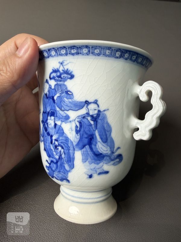 清乾隆 青花浆胎八仙人物图双耳杯 - 图8